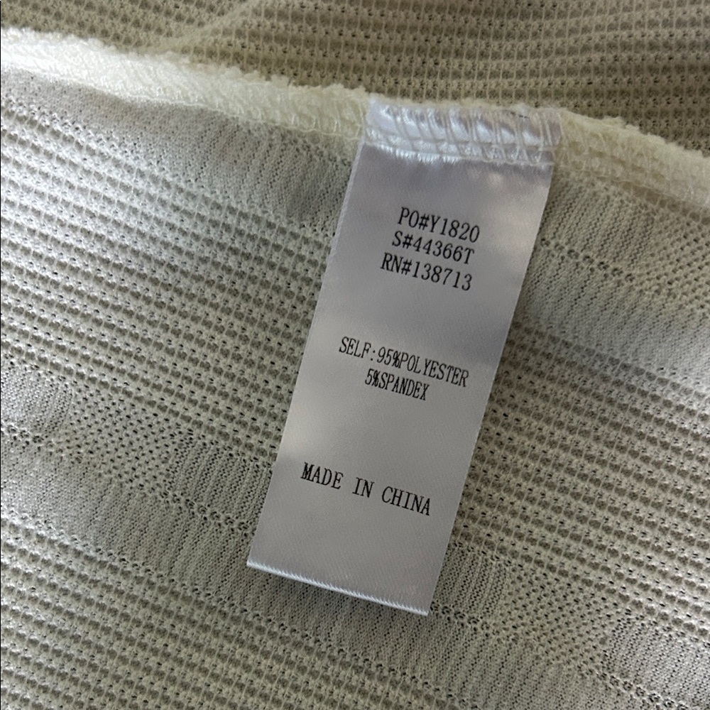 Doe & Rae Cream Zip-Front Tank Top - Picture 6 of 8